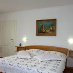 Marija * Kaštelir